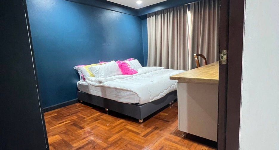 À louer 3 chambres condo à Watthana, Bangkok