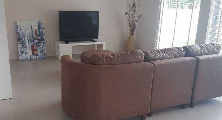 For rent 3 bedrooms house in Bang Khen, Bangkok