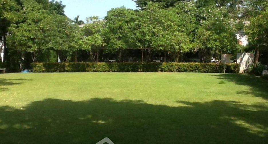 For rent 3 bedrooms house in Bang Khen, Bangkok