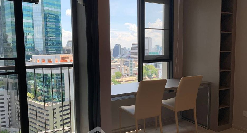 For rent 1 bed condo in Pathum Wan, Bangkok