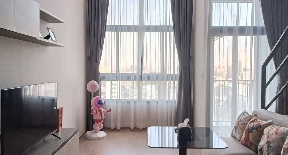 À louer 1 chambre condo à Huai Khwang, Bangkok