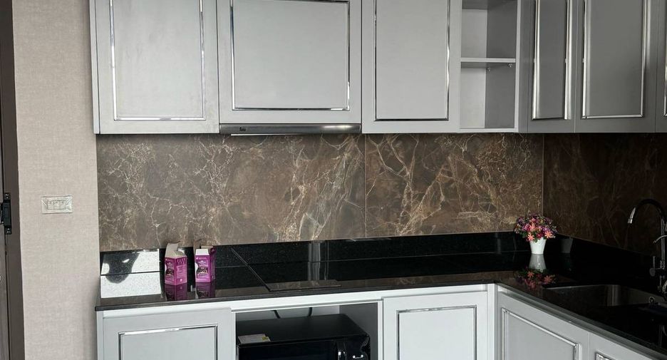 For rent 1 bed condo in Huai Khwang, Bangkok