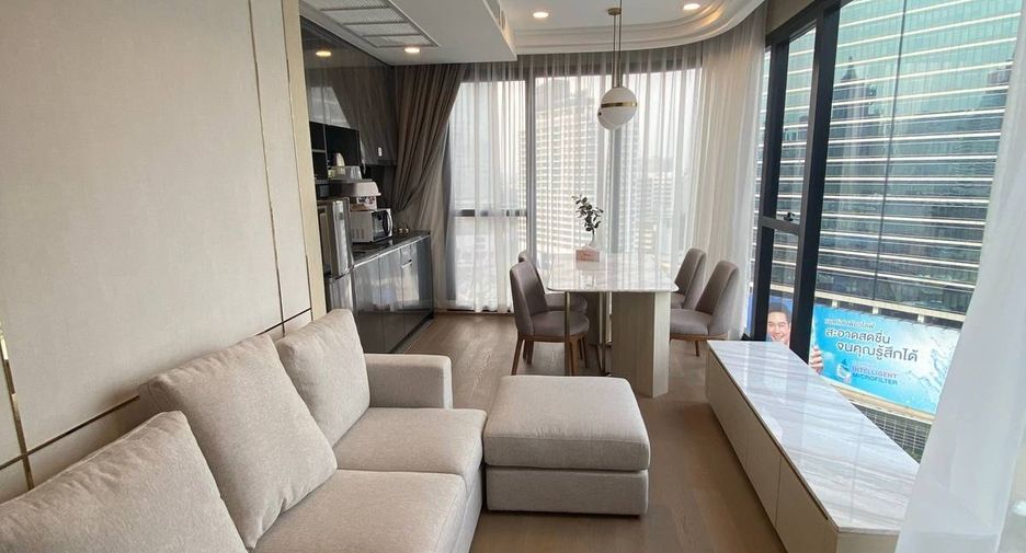 Condo en alquiler de 2 habitaciones en Bang Rak, Bangkok