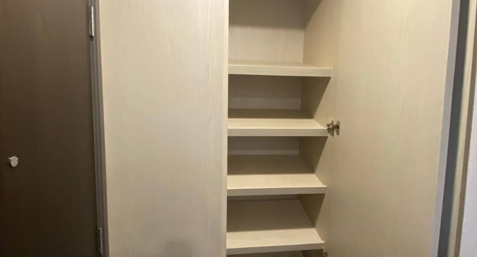 Condo en alquiler de 2 habitaciones en Bang Rak, Bangkok