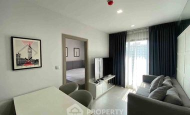 For rent 2 bedrooms condo in Huai Khwang, Bangkok