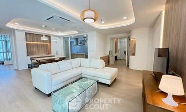 For rent 3 bedrooms condo in Khlong Toei, Bangkok