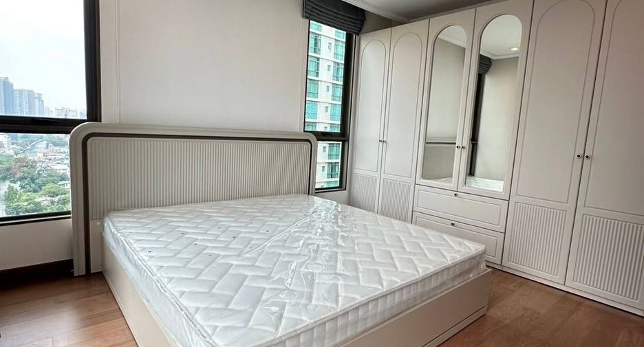 Condo en alquiler de 2 habitaciones en Watthana, Bangkok