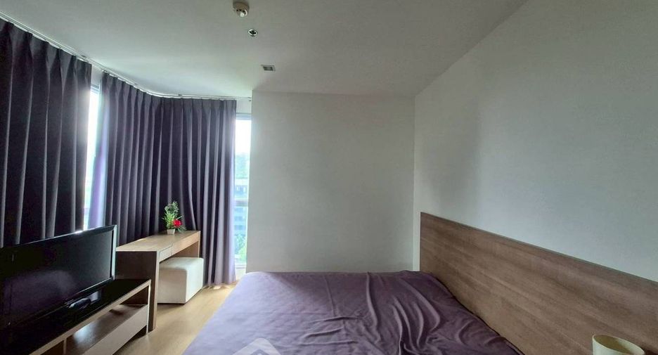 For rent 2 bedrooms condo in Phra Khanong, Bangkok