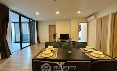 For rent 2 bedrooms condo in Ratchathewi, Bangkok