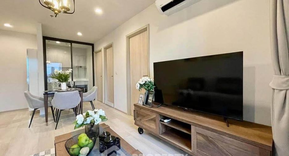 For rent 2 bedrooms condo in Pathum Wan, Bangkok