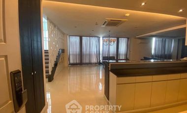 Apartment zur Miete mit 3 Zimmer in Watthana, Bangkok