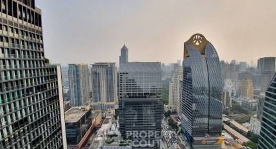 Wohnung zur Miete mit 3 Zimmer in Pathum Wan, Bangkok