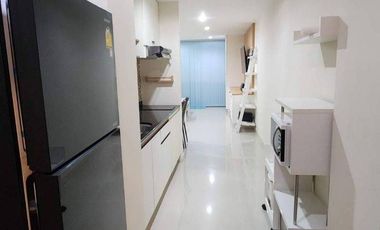 Condo en alquiler de 2 habitaciones en Pathum Wan, Bangkok