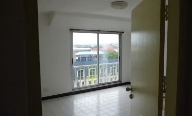 For sale 1 bed condo in Lat Phrao, Bangkok