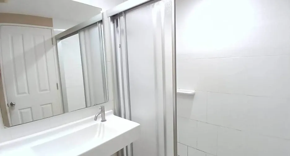 À louer 1 chambre condo à Bang Kapi, Bangkok