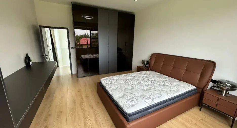 For sale and for rent 4 bedrooms villa in Mueang Phuket, Phuket