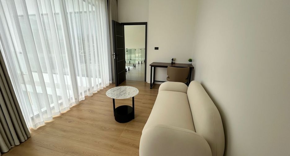For sale and for rent 4 bedrooms villa in Mueang Phuket, Phuket