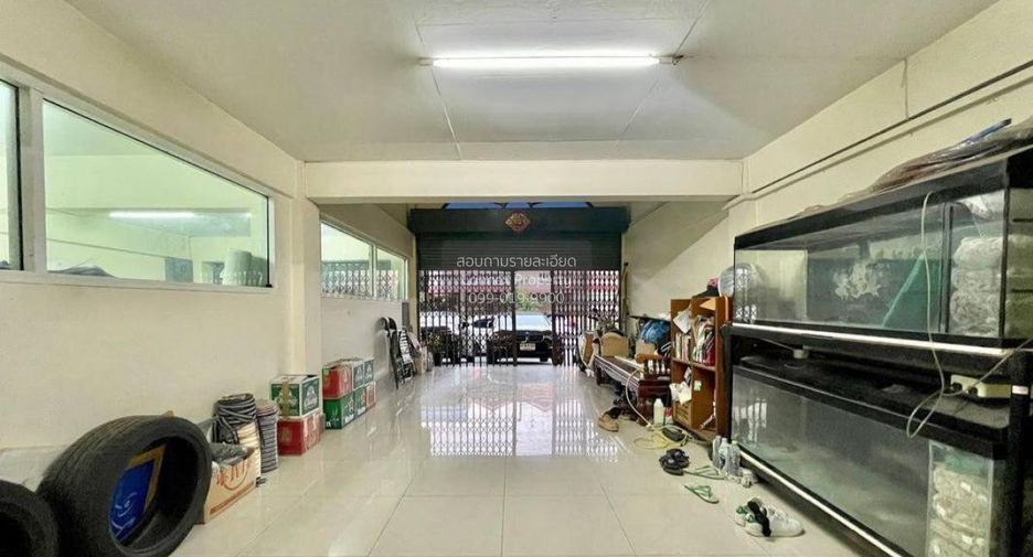 出售 4 卧室 商业空间 在 Bang Yai, Nonthaburi