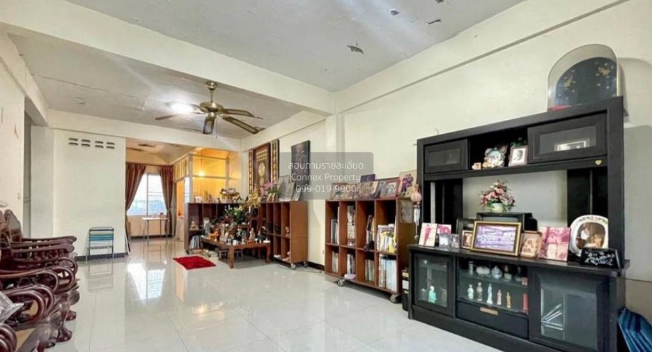 出售 4 卧室 商业空间 在 Bang Yai, Nonthaburi