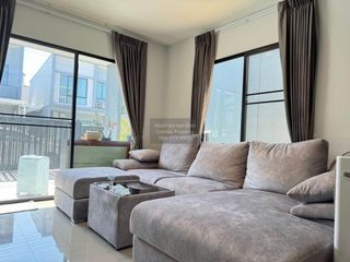 Casa en venta de 4 habitaciones en Khan Na Yao, Bangkok