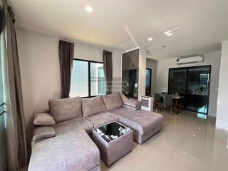 Casa en venta de 4 habitaciones en Khan Na Yao, Bangkok