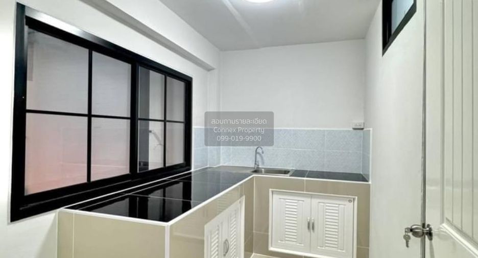 Reihenhaus zum Kauf mit 2 Zimmer in Bang Bua Thong, Nonthaburi