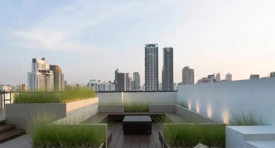 Condo en venta y en alquiler de 2 habitaciones en Watthana, Bangkok