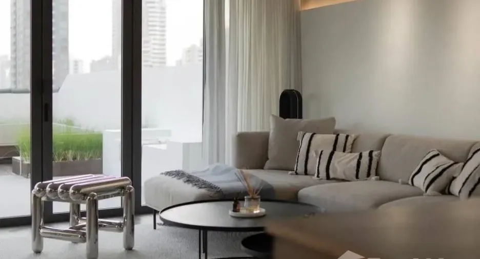 Condo en venta y en alquiler de 2 habitaciones en Watthana, Bangkok