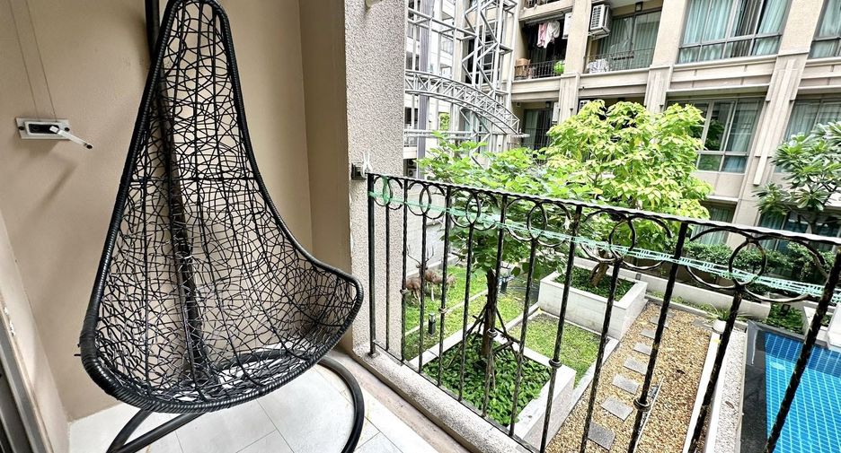 For rent 2 bedrooms apartment in Huai Khwang, Bangkok