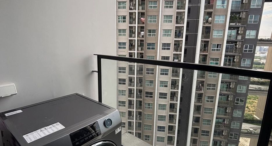 Wohnung zur Miete mit 1 Zimmer in Huai Khwang, Bangkok