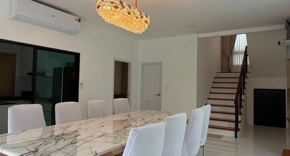 For rent 5 bedrooms house in Suan Luang, Bangkok