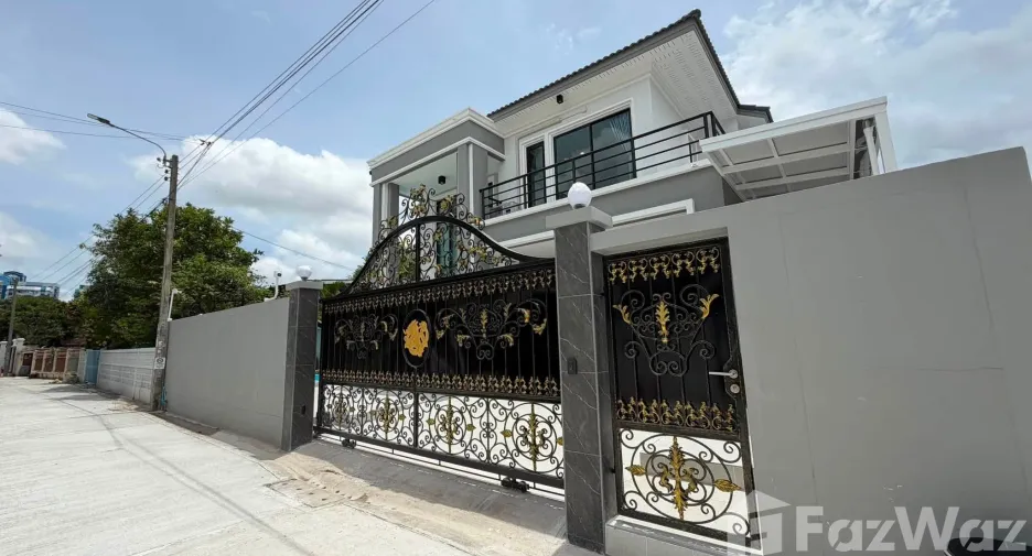 For rent 5 bedrooms house in Suan Luang, Bangkok