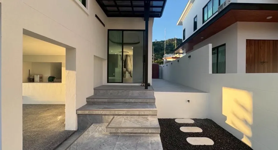 For sale and for rent 4 bedrooms villa in Kathu, Phuket