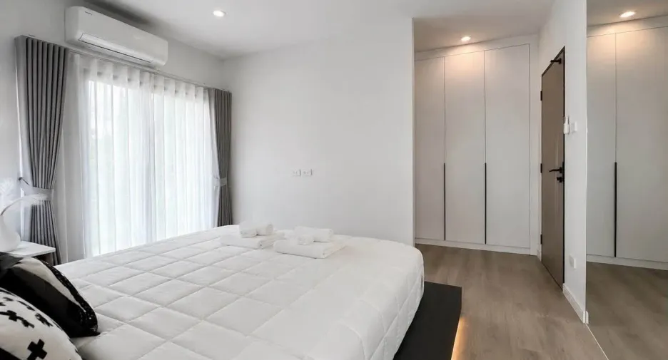 For sale and for rent 4 bedrooms villa in Kathu, Phuket