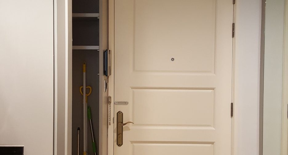 For rent 1 bed condo in Huai Khwang, Bangkok