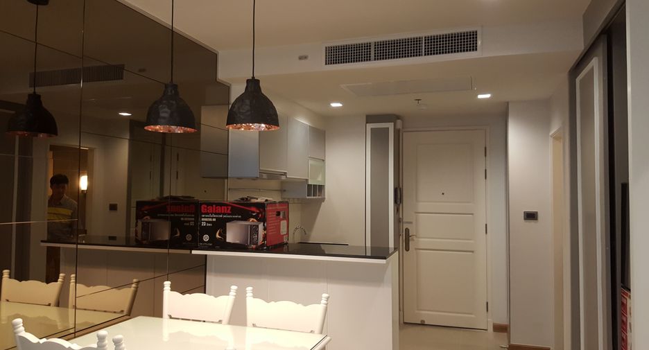 For rent 1 bed condo in Huai Khwang, Bangkok