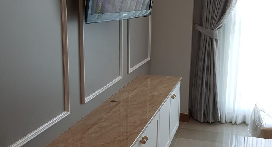 For rent 1 bed condo in Huai Khwang, Bangkok