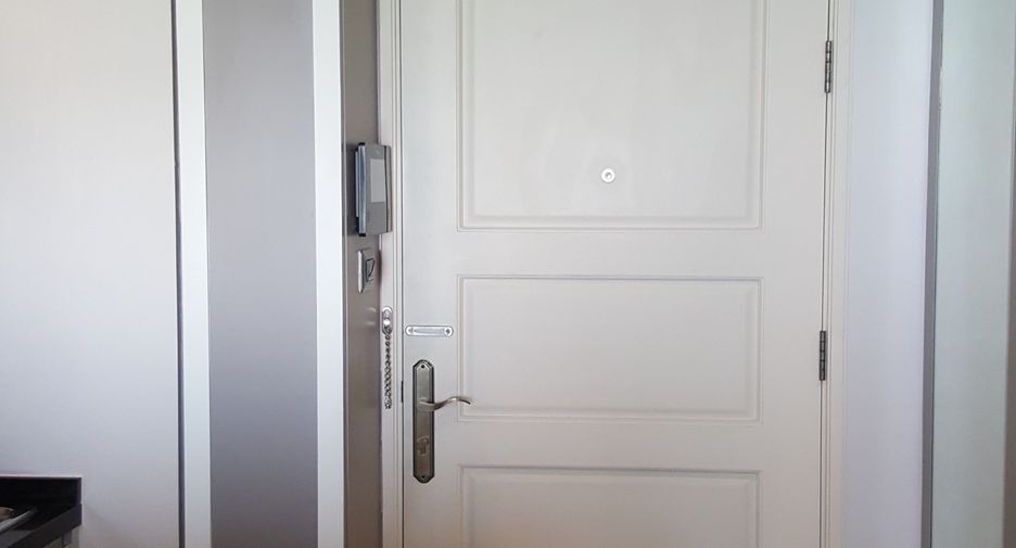 For rent 1 bed condo in Huai Khwang, Bangkok