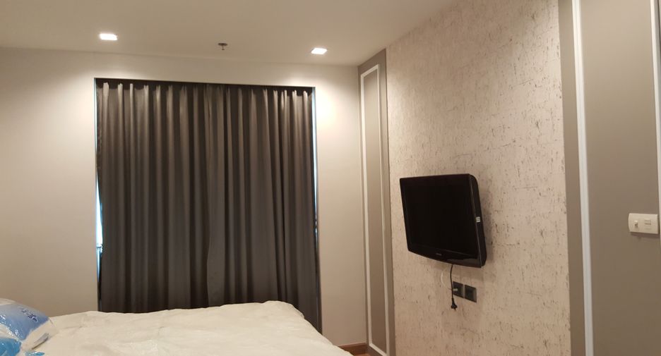 For rent 1 bed condo in Huai Khwang, Bangkok