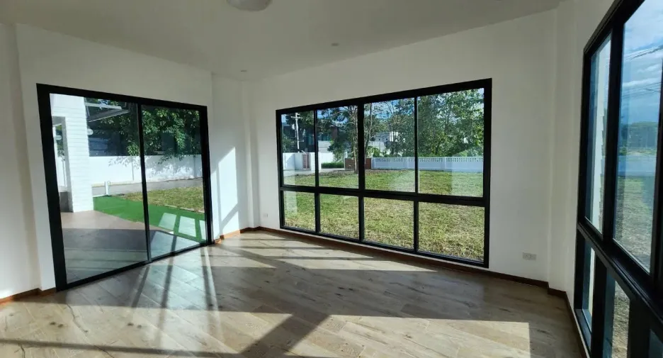 For rent 4 bedrooms house in Hang Dong, Chiang Mai