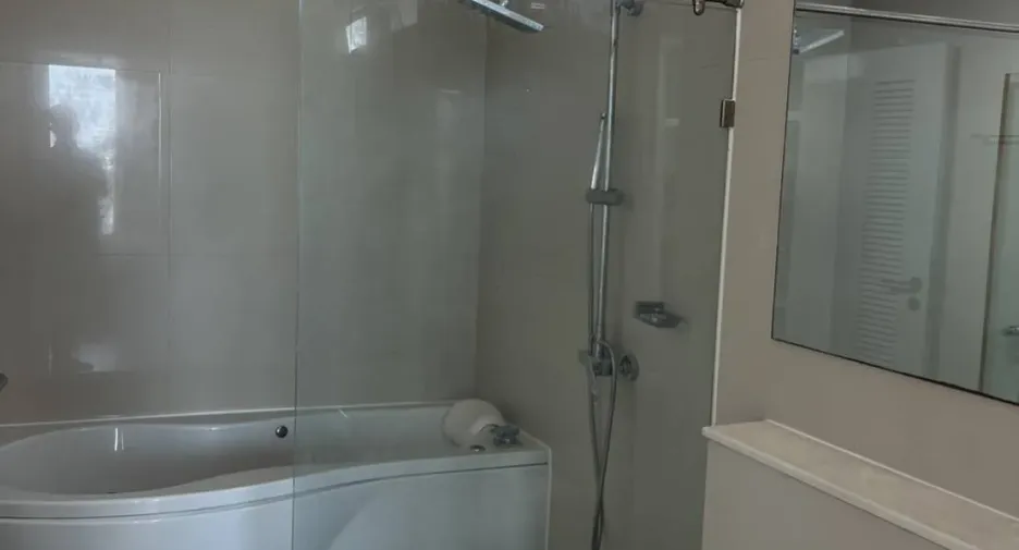 Condo en alquiler de 1 habitaciones en Watthana, Bangkok