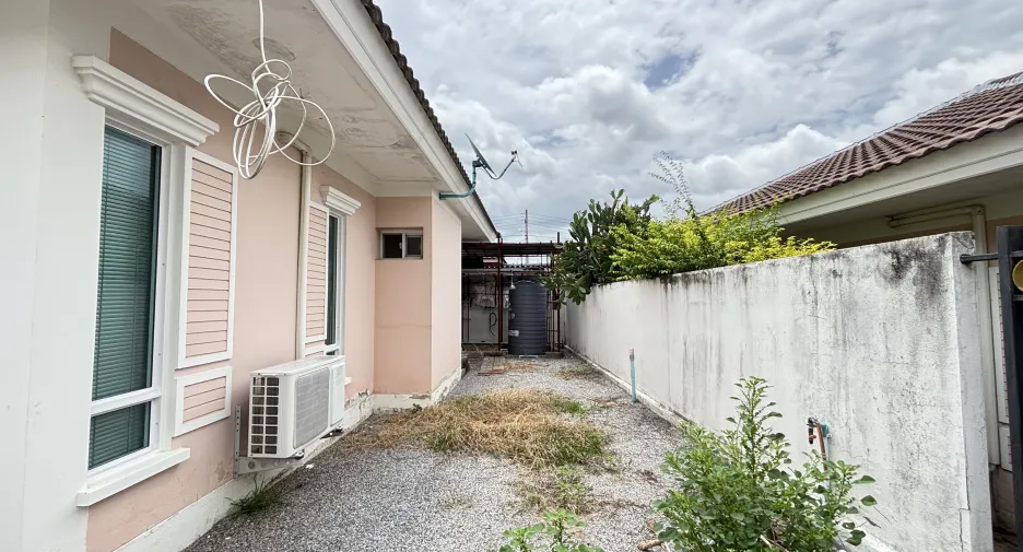 For sale 3 bedrooms house in Hua Hin, Prachuap Khiri Khan