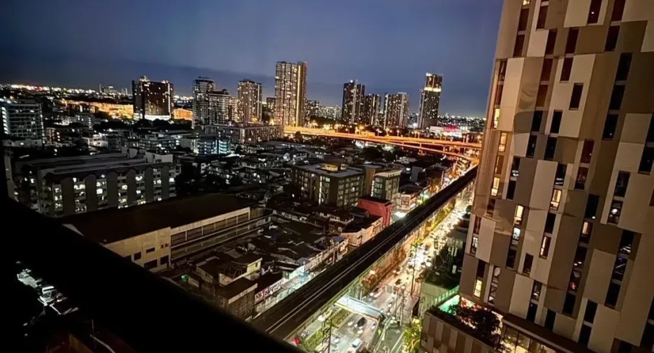 For rent 2 bedrooms condo in Khlong Toei, Bangkok