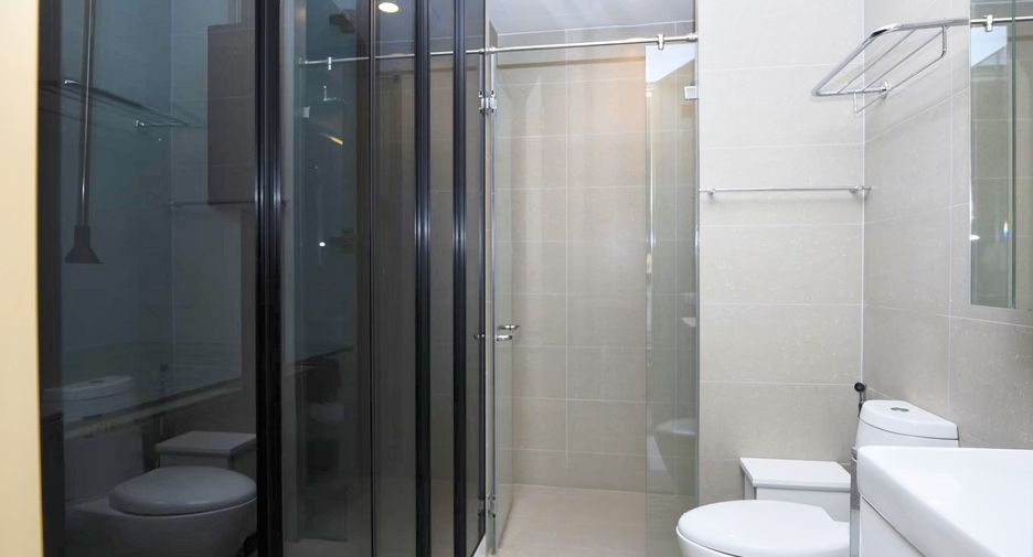For rent 1 bed condo in Pathum Wan, Bangkok