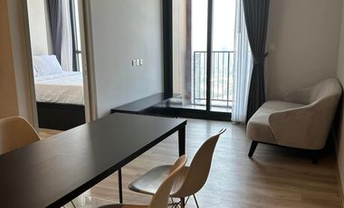 Wohnung zur Miete und zum Kauf mit 2 Zimmer in Khlong Toei, Bangkok