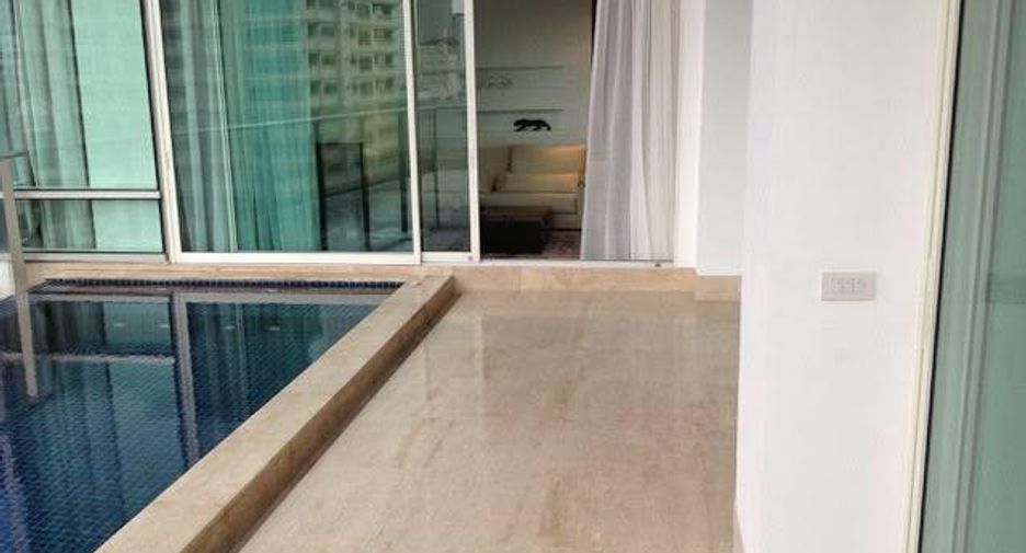 À louer 3 chambres condo à Khlong Toei, Bangkok