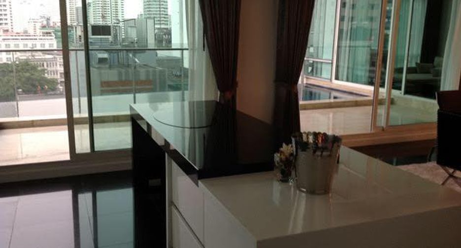 À louer 3 chambres condo à Khlong Toei, Bangkok