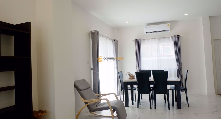 Casa en alquiler de 3 habitaciones en Bang Lamung, Chonburi