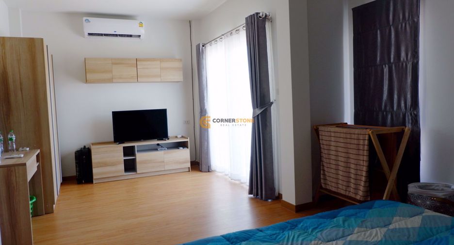 Casa en alquiler de 3 habitaciones en Bang Lamung, Chonburi