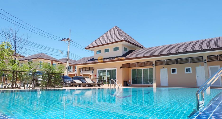 Casa en alquiler de 3 habitaciones en Bang Lamung, Chonburi